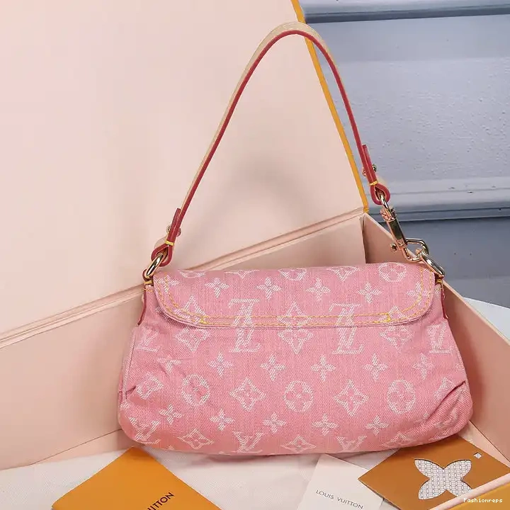 Fashionreps Bags 2112DJ0085 LV 0822